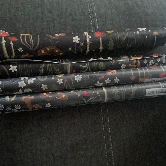 Mushroom and Floral Patterned self adhesive wallpaper - Picture 2 of 3